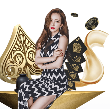 有点危险！比赛第5分钟，中国女足后点漏人，好在福勒推射打高